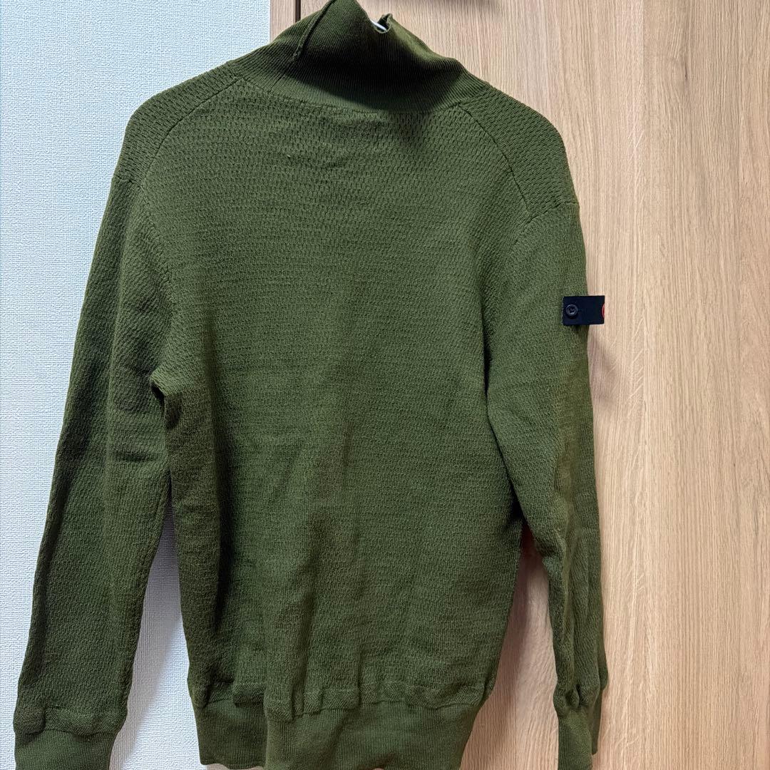 ブリーフィング　タートルネックニット　グリーン