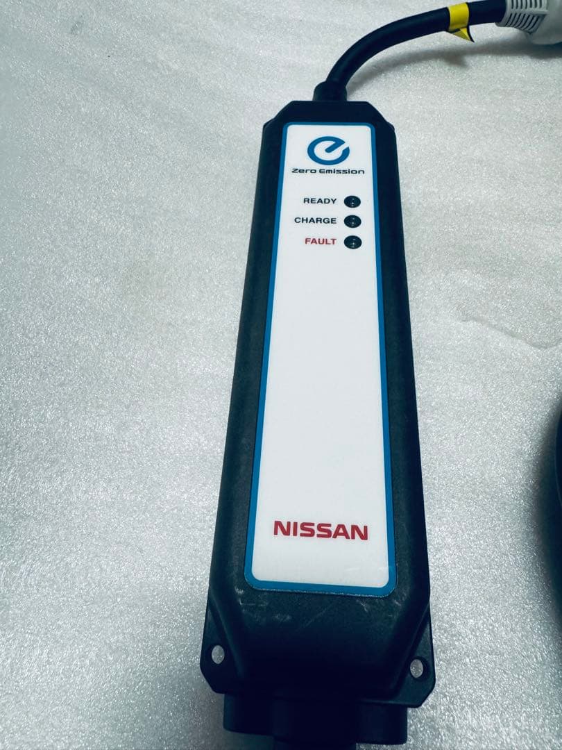 日産リーフ充電ケーブル 3NK5E 257