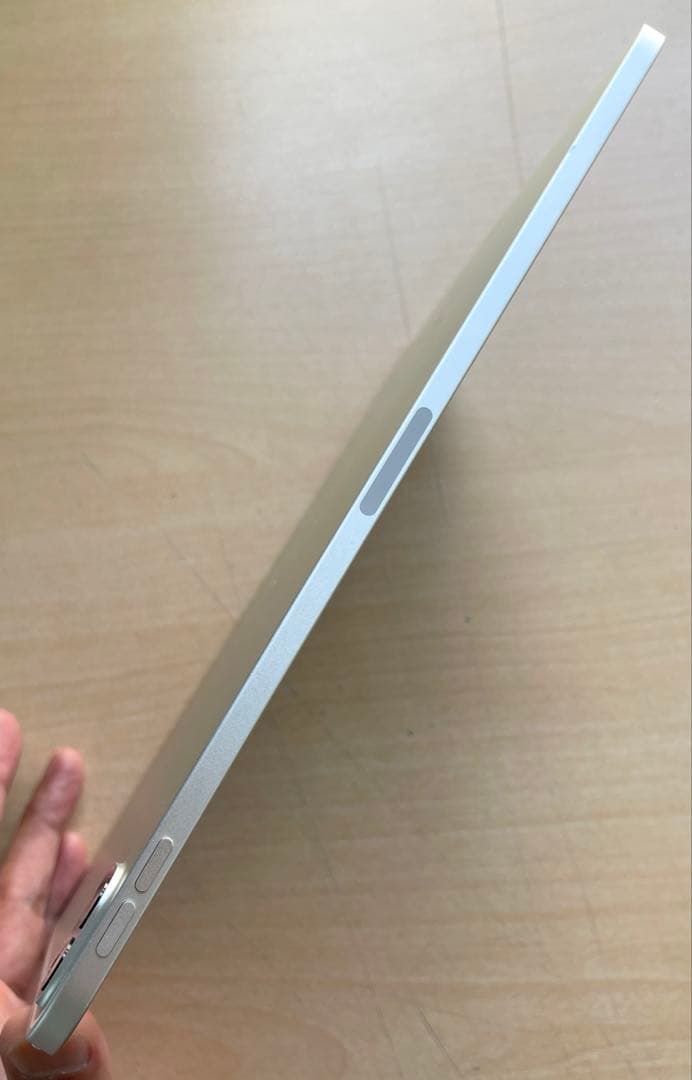 iPad Pro 11インチ　第2世代　シルバー　128GB A2228 超美品