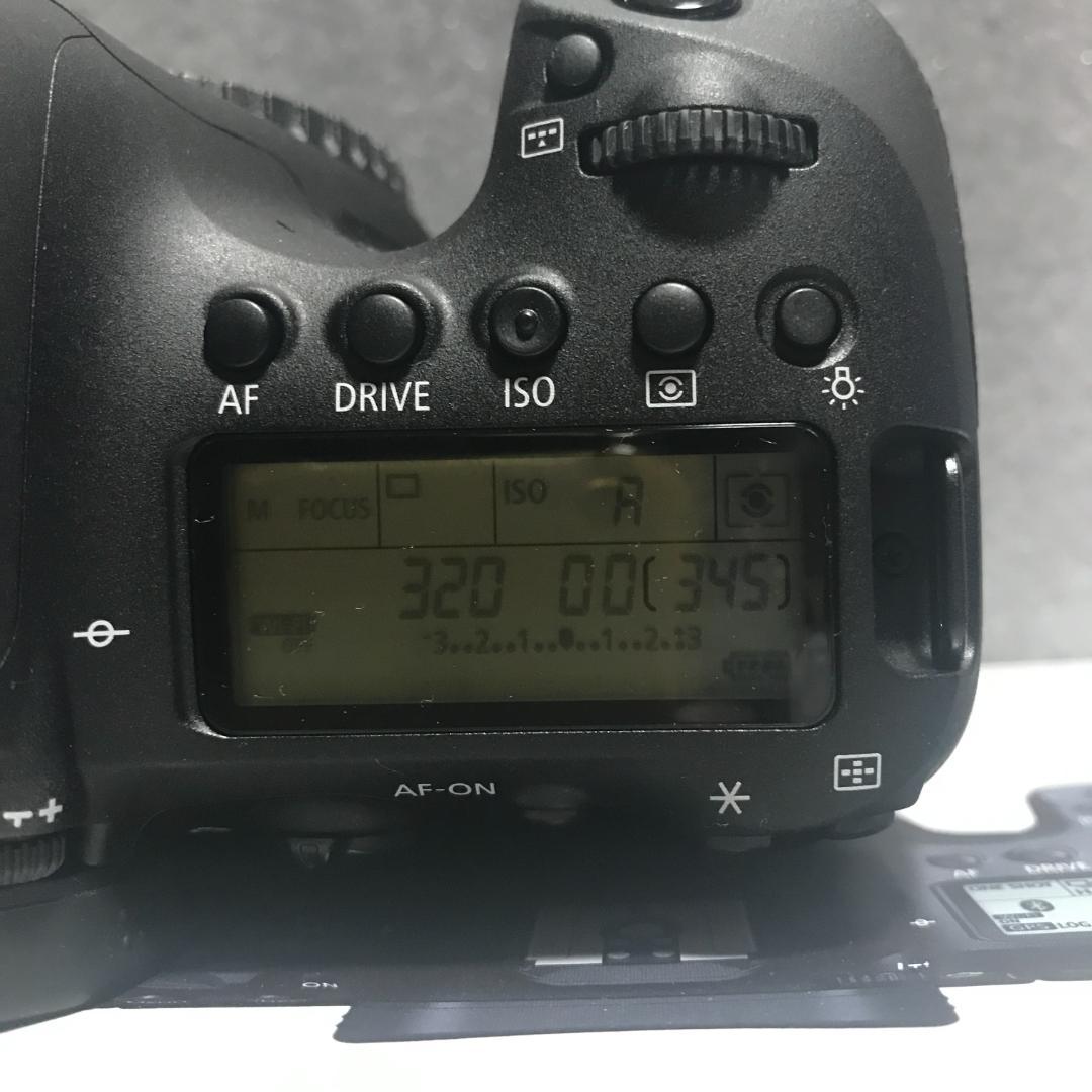 ショット数9,600回 ≪美品≫ EOS 6D Mark II ボディ