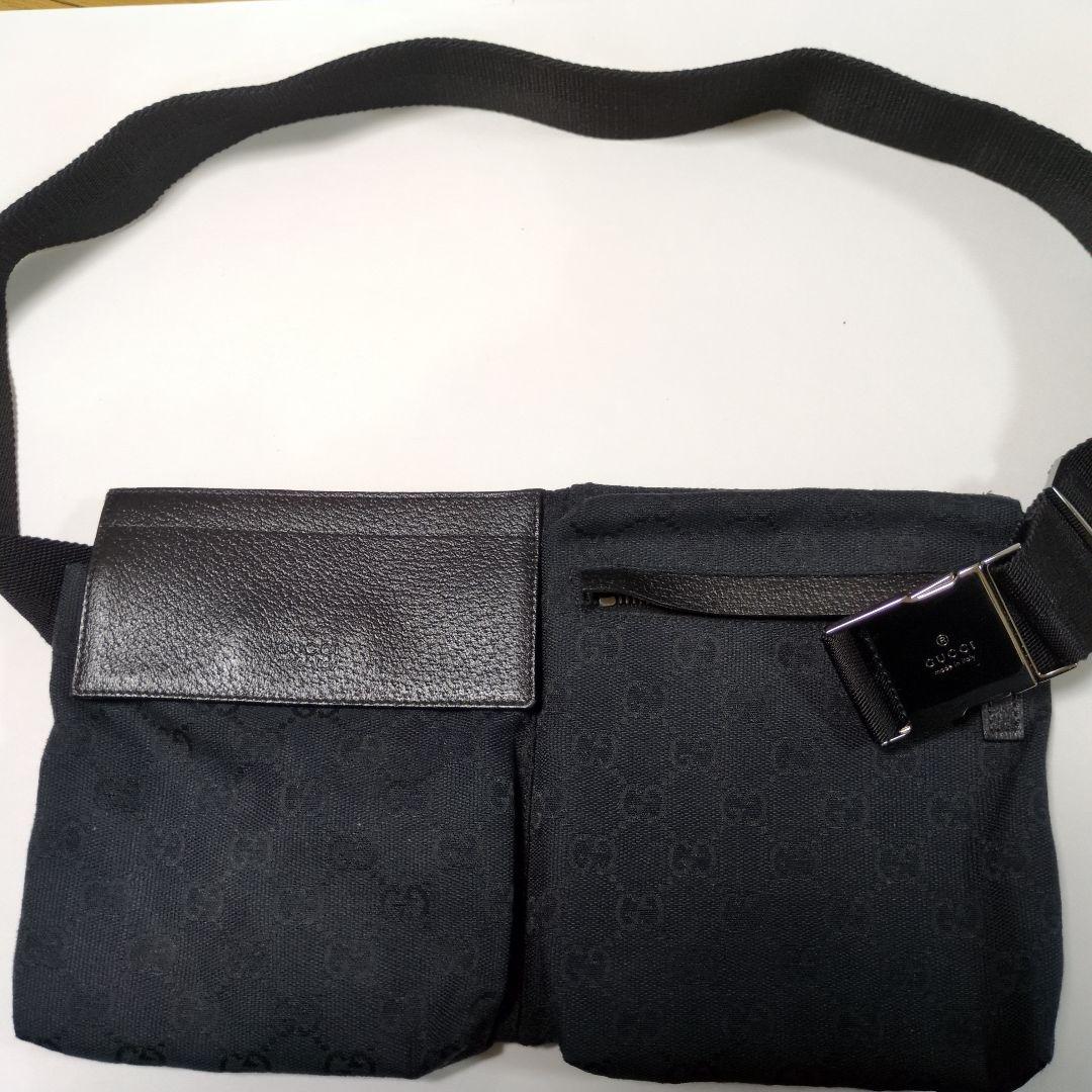 ブラック GGパターン ボディバッグ