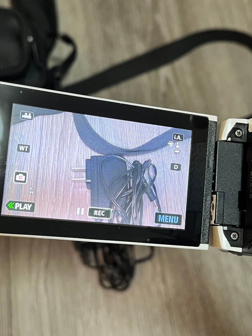 JVC Everio Rエブリオ　白GZ-R470ビデオカメラ