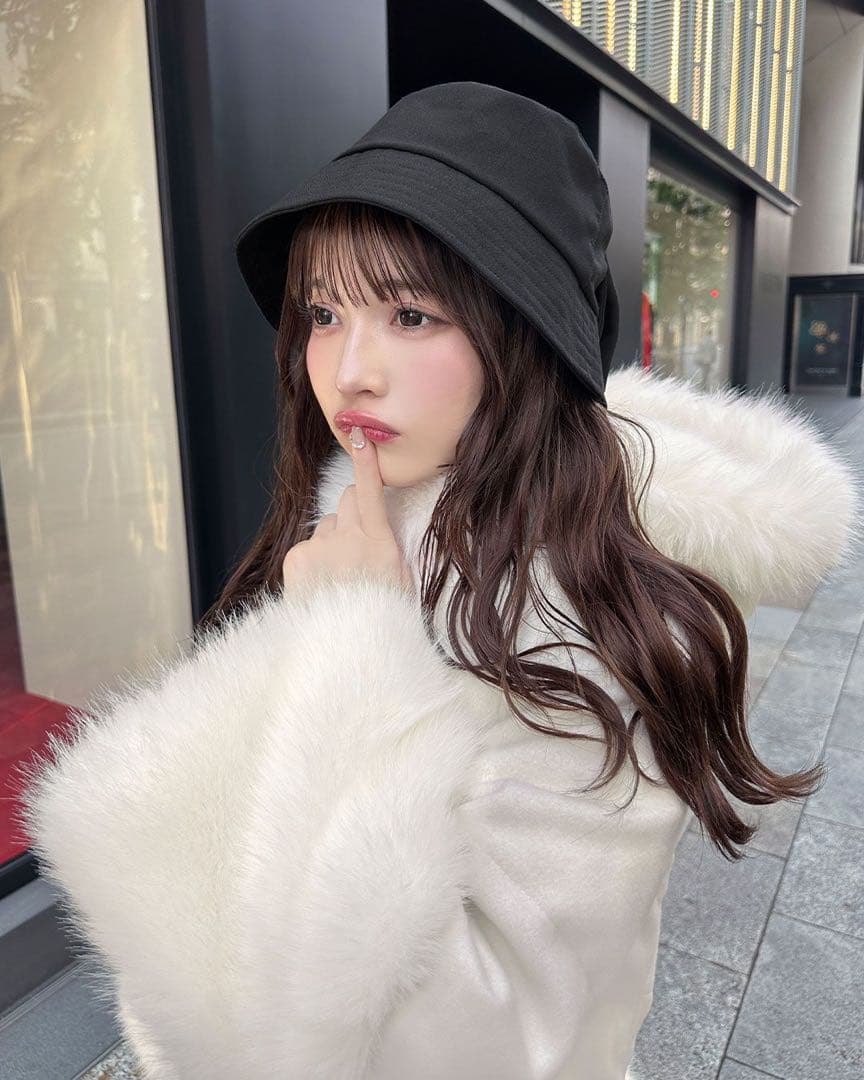 新品タグ付き Rady ファーフーディファイバーダウン オフホワイト S