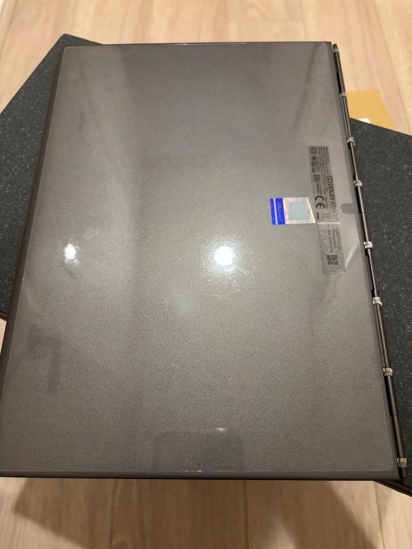 Yogabook c930 2画面•E-ink・ペン入力対応