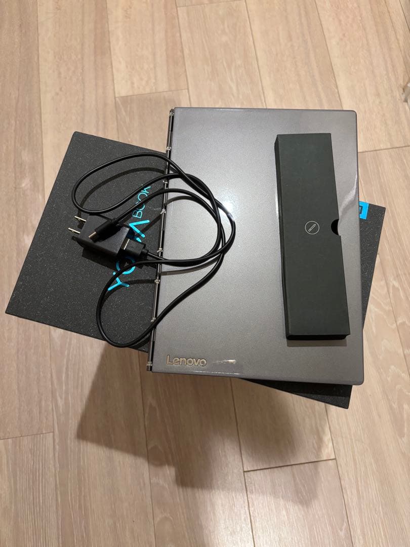 Yogabook c930 2画面•E-ink・ペン入力対応