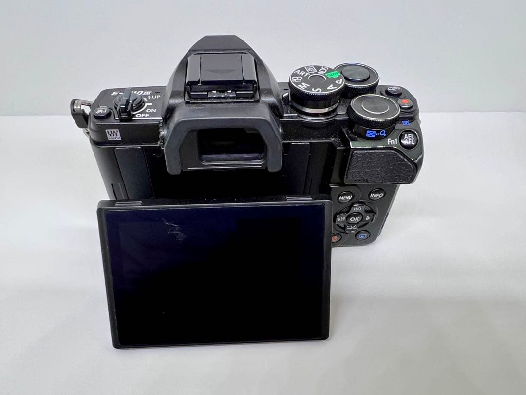 OLYMPUS OM-D E-M10 Mark Ⅲ ミラーレス一眼