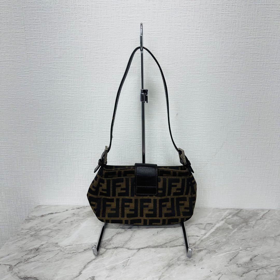 ✨FENDI✨フェンディ✨ズッカ柄✨シルバー金具✨ブラウン✨ハンドバッグ✨