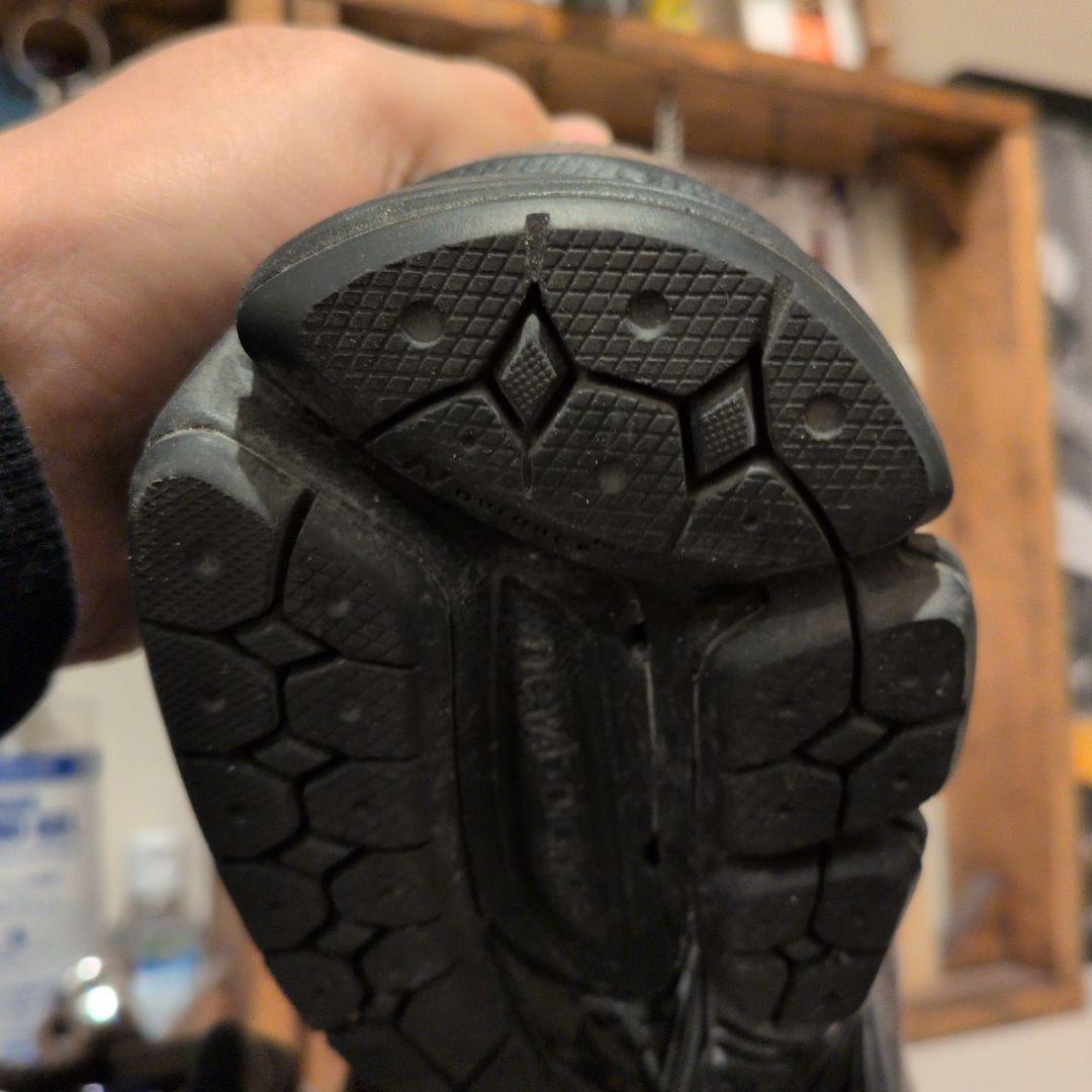 靴 NewBalance2002RDarkMushroomBlackMushroom