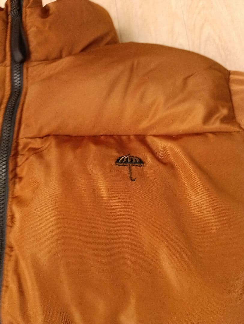 HELAS　Mサイズ　リバーシブル　ジャケット　中綿