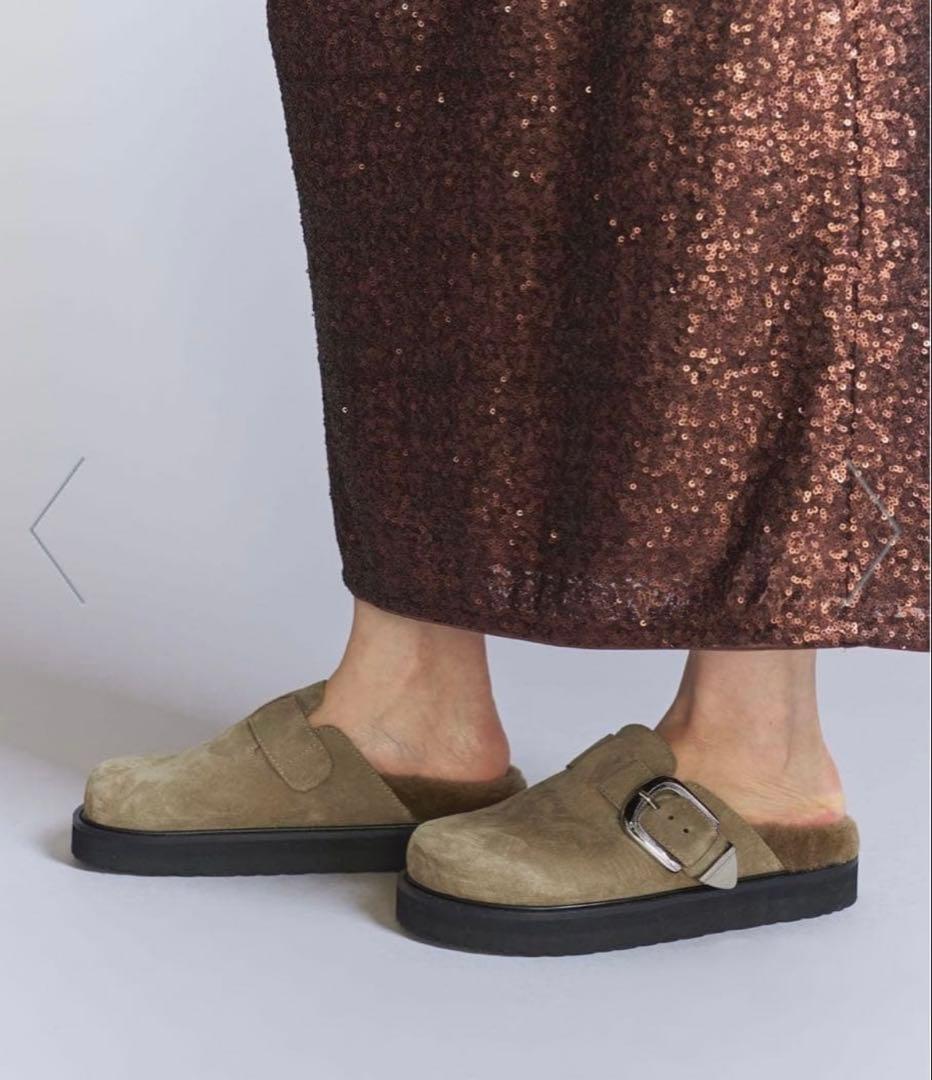 本日限定価格　未使用に近い　MOHI スエードビックベルト　ボストンサンダル38