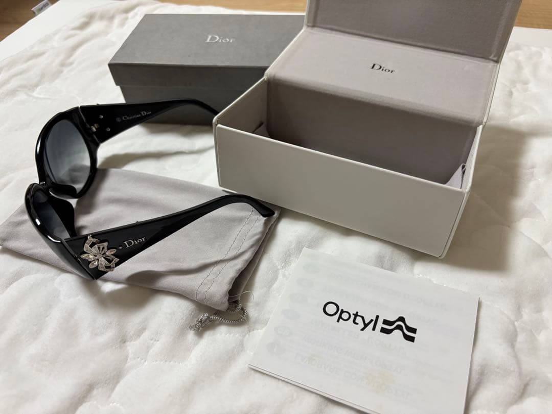 Dior 装飾付き サングラス