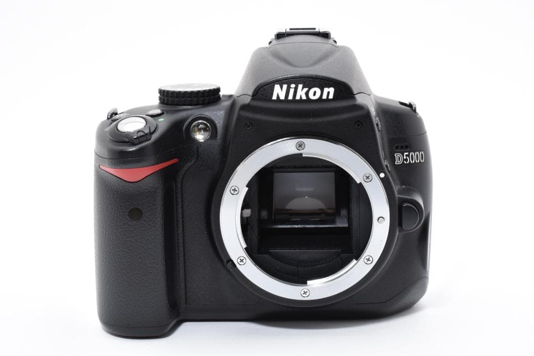 ★撮影枚数4,612枚・一部不良品★ ニコン D5000 ボディ #21154