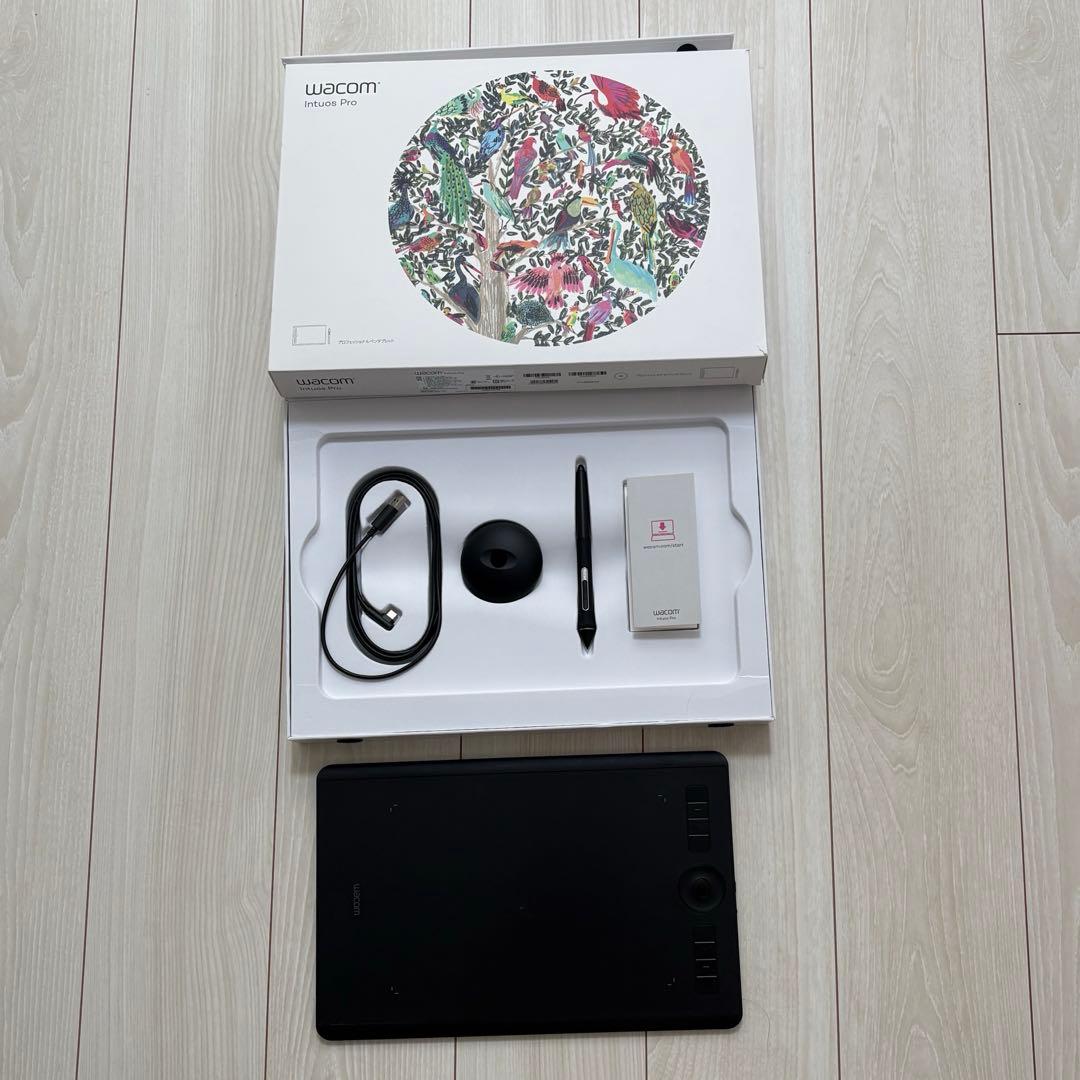 Wacom Intuos Pro M ワコム　ペンタブ