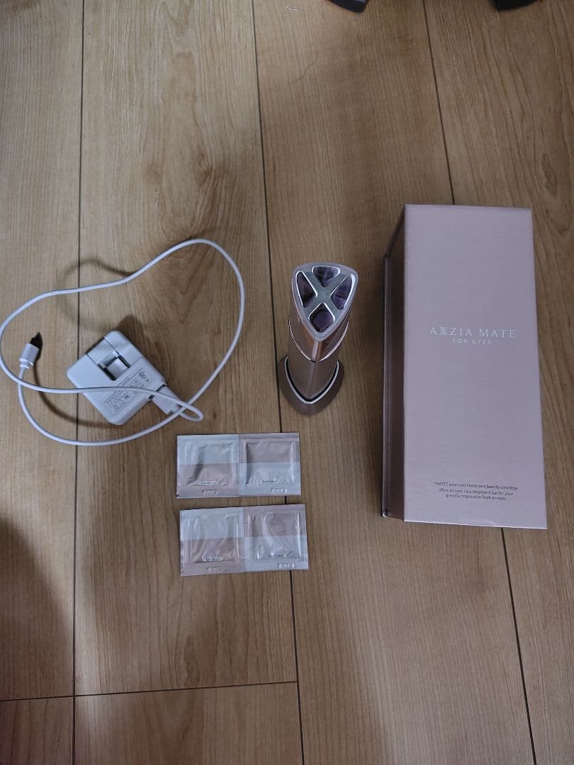 アクシージアメイドフォーアイズ 目もとエステ・マッサージャー