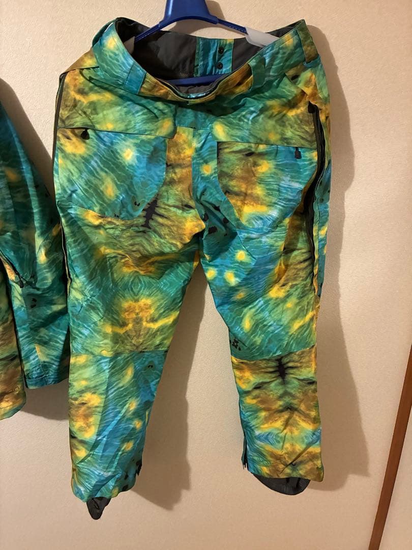 Burton ak 2L スタッガージャケット　セットアップ