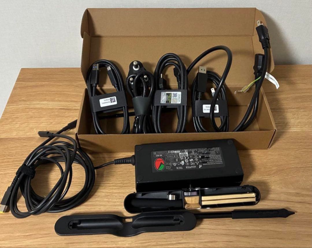 【美品】Wacom Cintiq Pro 22 スタンド付き　ワコム　液タブ