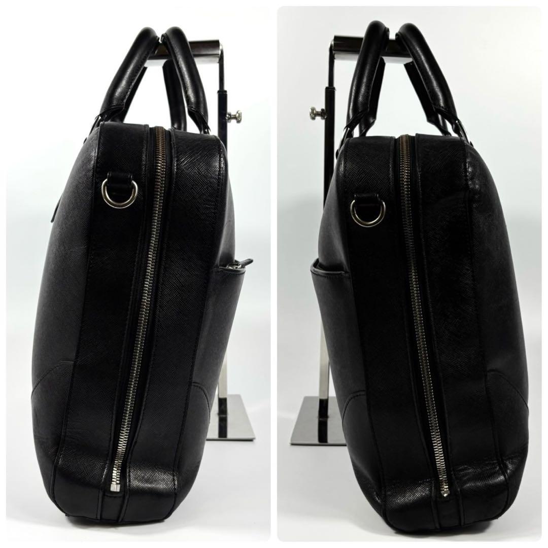 ✨美品✨ペッレモルビダ ビジネスバッグ 2室 A4可 キャピターノ ブラック 黒