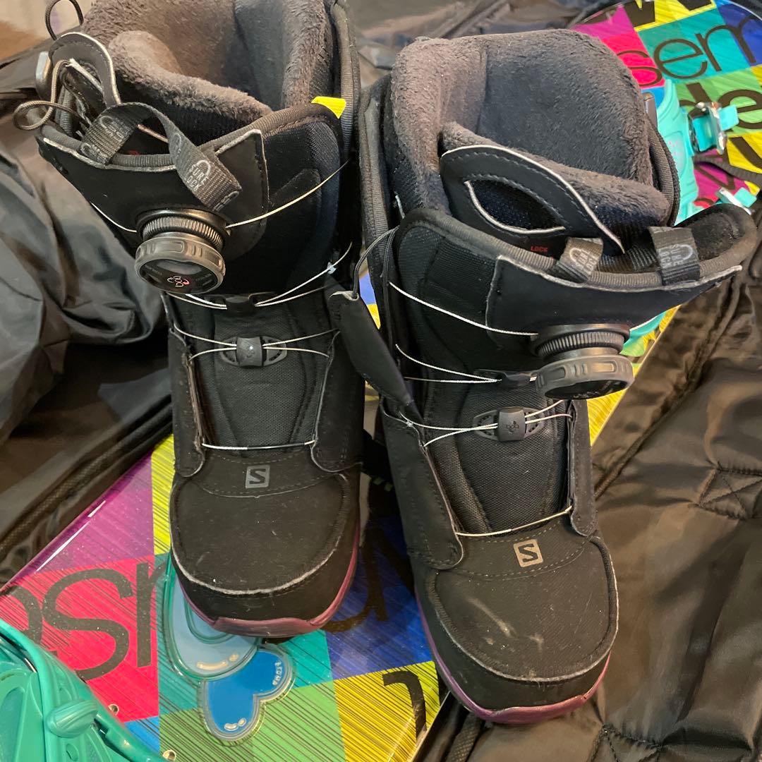 スノーボード身長157〜160cmとブーツ23.5cmとウェア上11サイズ