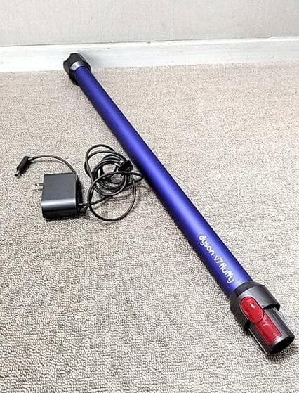 【極美品 & 動作品】ダイソン 純正品 V7 Sv11 コードレスクリーナー