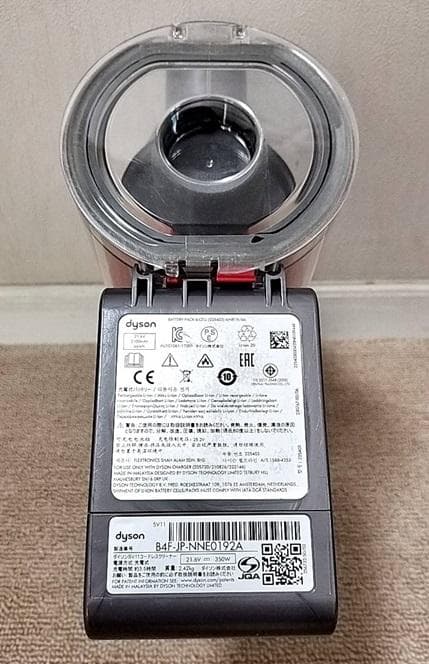 【極美品 & 動作品】ダイソン 純正品 V7 Sv11 コードレスクリーナー