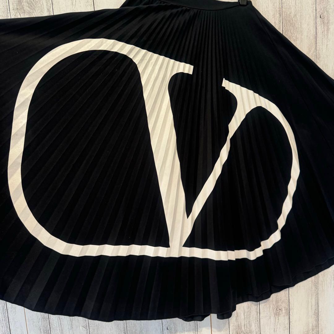 VALENTINO ロゴプリーツスカート ロング ブラック