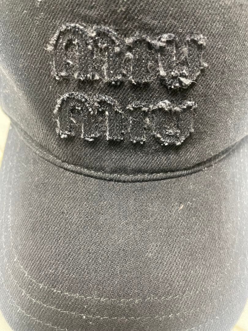 MIU MIU ブラック キャップ S