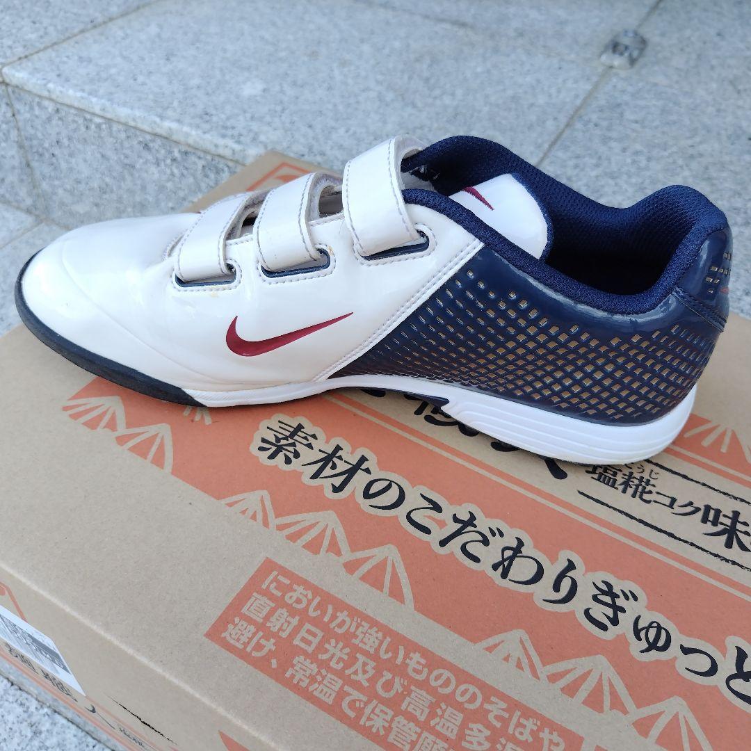 極美品‼️Nike 野球用トレシュー　28.0cm ホワイト/バーガンディ