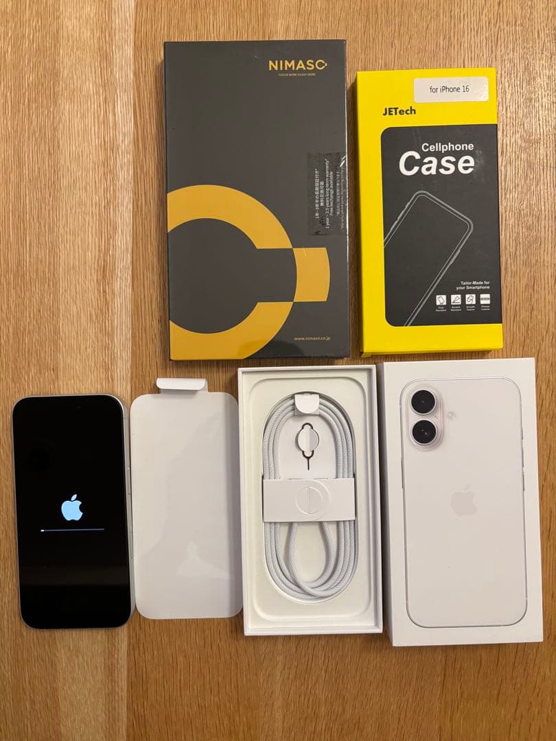 Apple iPhone 16 ホワイト 128gb ケース、強化フィルム付き