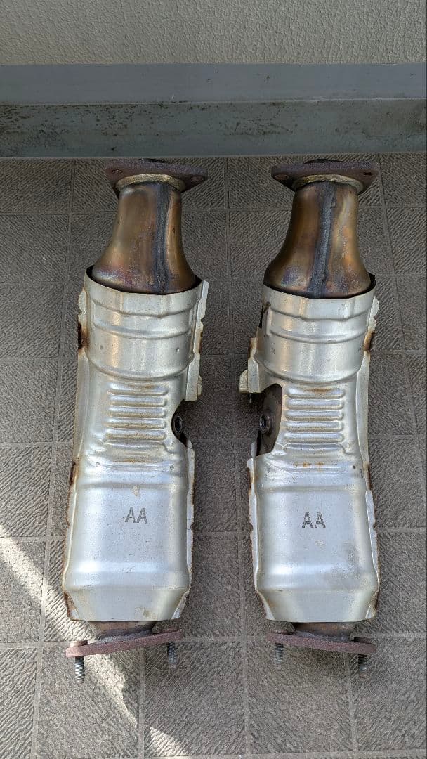 低走行車 VQ37VHR フェアレディＺ Z34 純正触媒