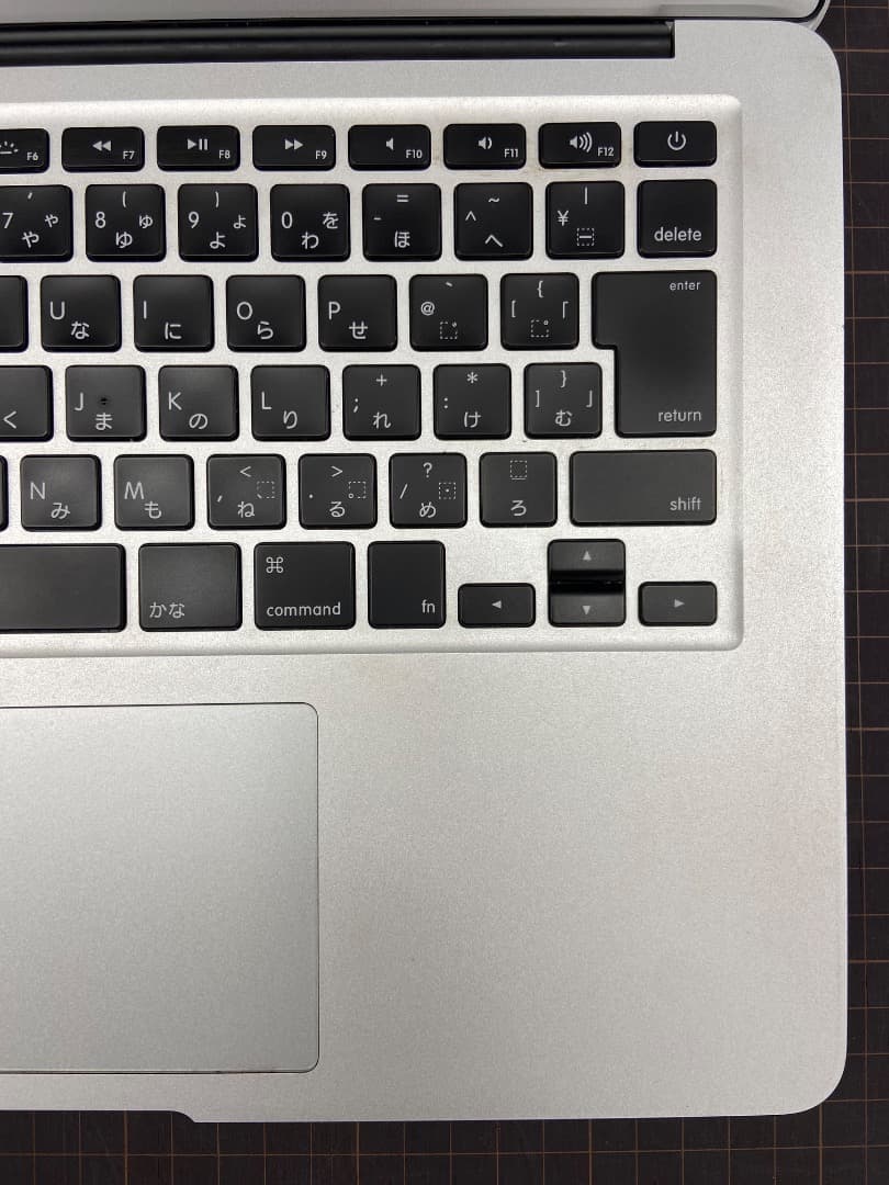 MacBook Air 2017 13インチ トラックパッド不調あり