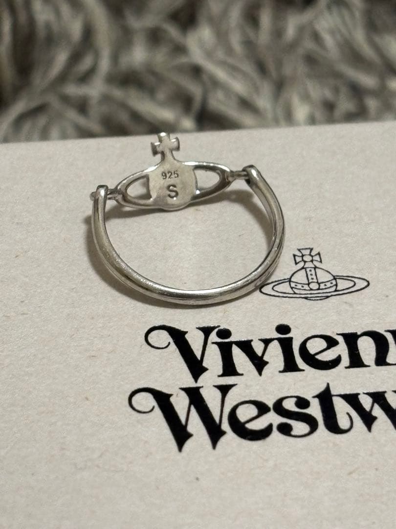 Vivienne Westwood シルバーリング クロスモチーフ