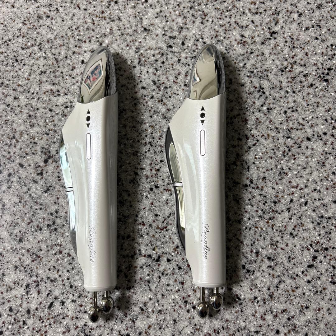 ブランフィーネ スーパートリプルブースター EMS美顔器　2本使いはいかが