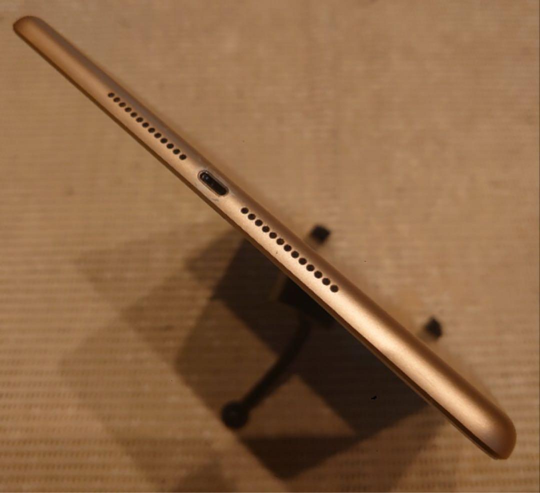 動作品SIMフリーiPad第6世代(A1954)本体32GBジャンク品X47F8