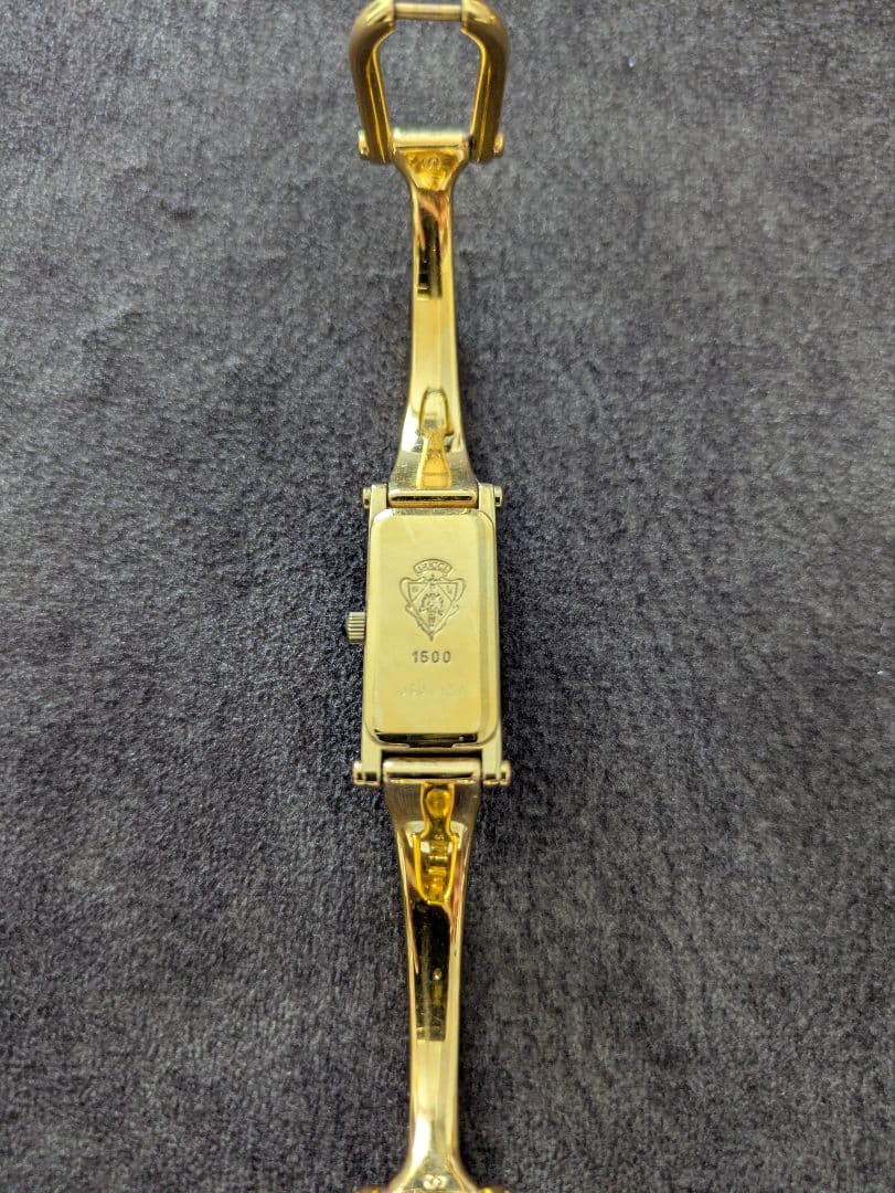 GUCCI ゴールド アナログ時計