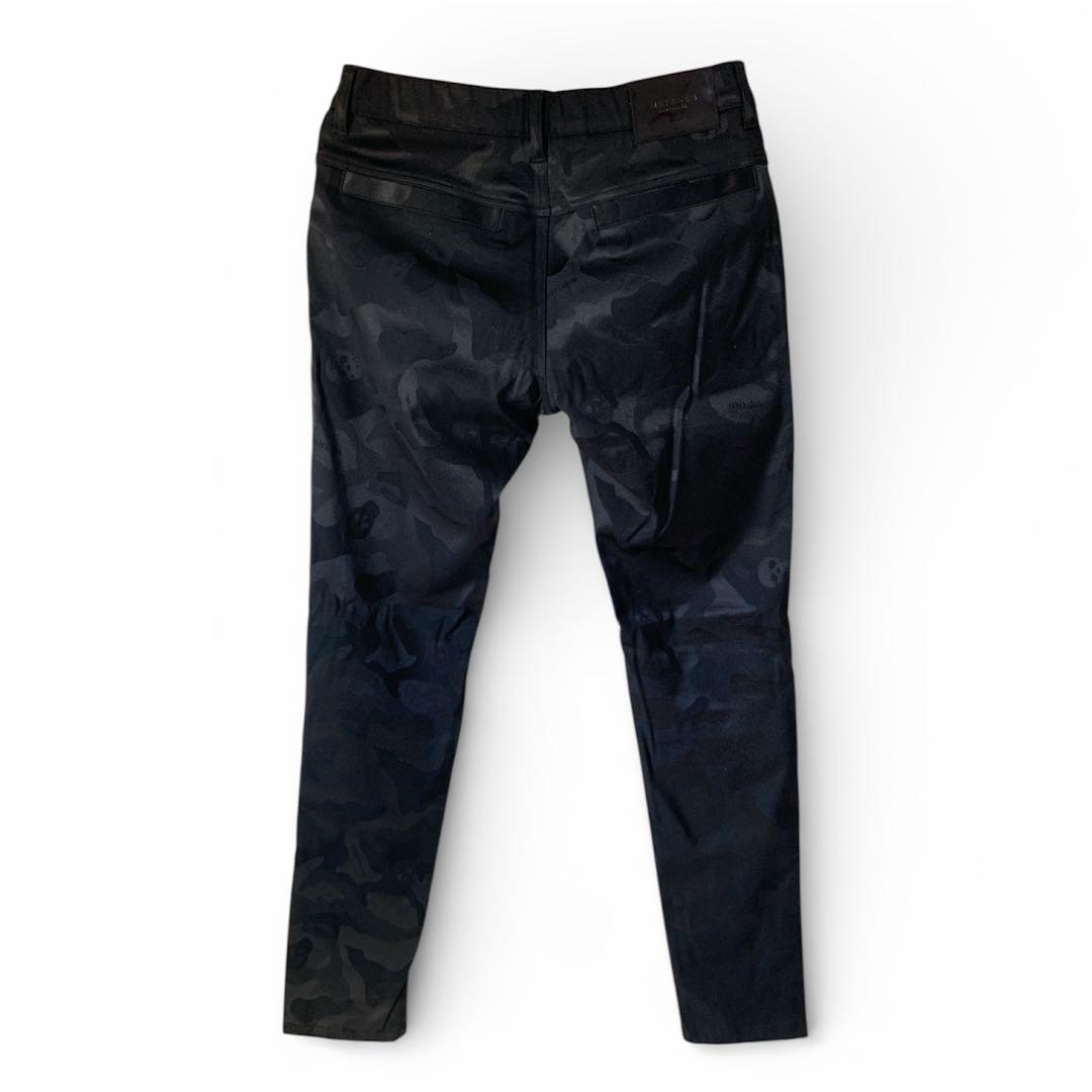 マークアンドロナ　ブラックカモフラージュ スリムフィットパンツ