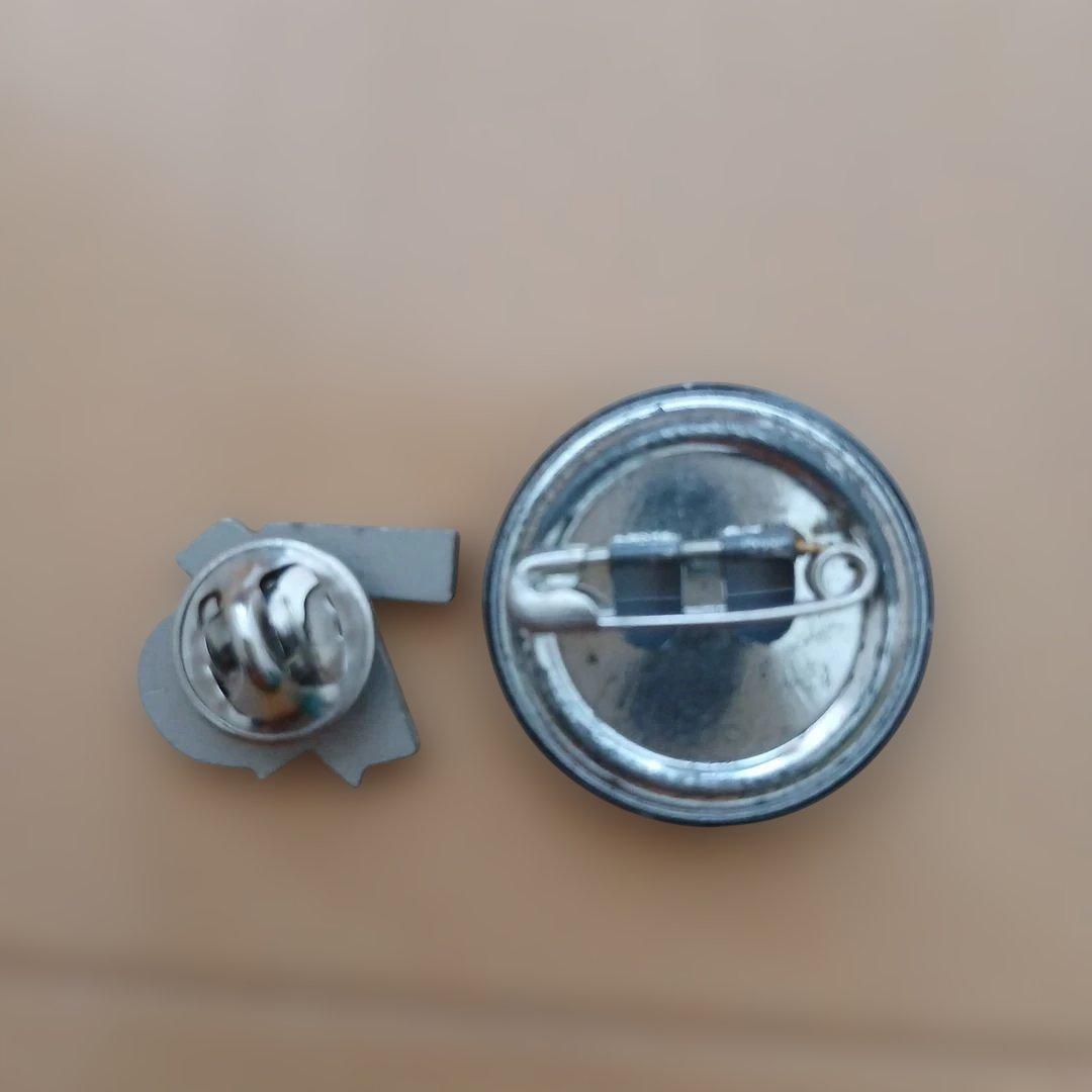 whiz limited シール缶バッジ4点セット