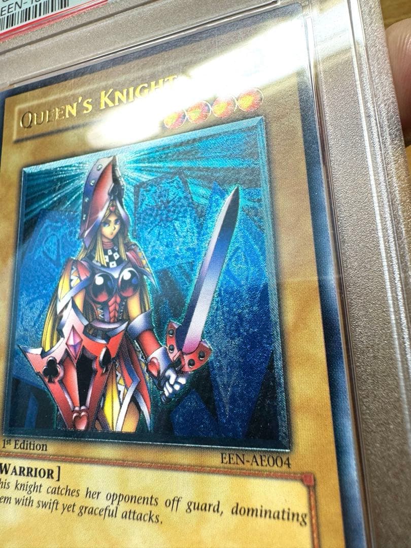 1stEdition クイーンズナイト　旧アジア版　レリーフ　美品　PSA9