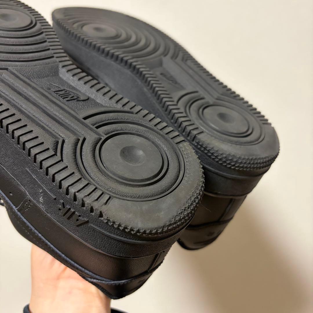 【極美品】 NIKE エアフォース1 07 ブラック 26.5㎝
