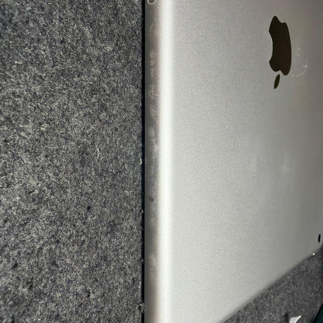 iPad9世代無印256GBシルバー WiFiモデル simフリー