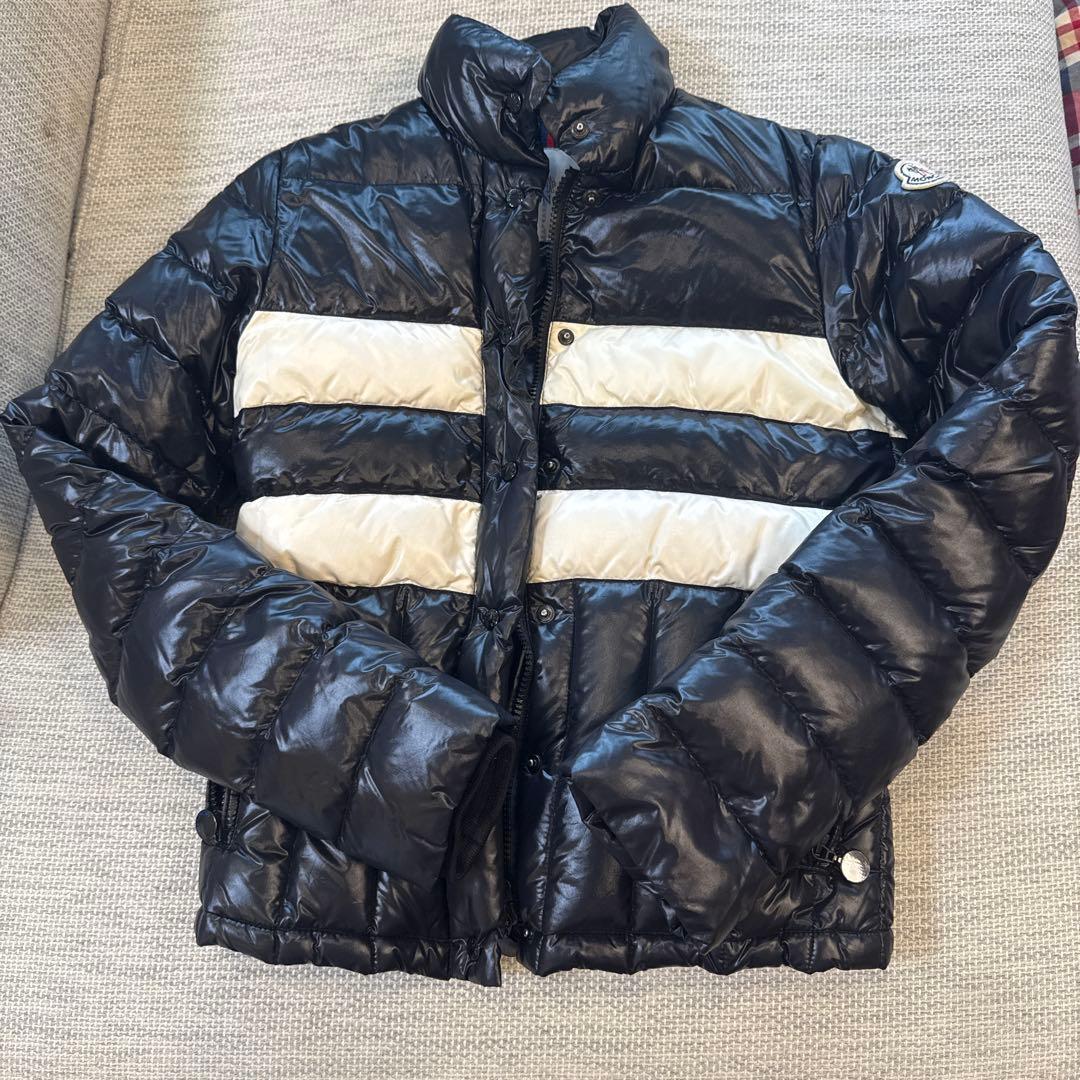 MONCLER ストライプダウンジャケット