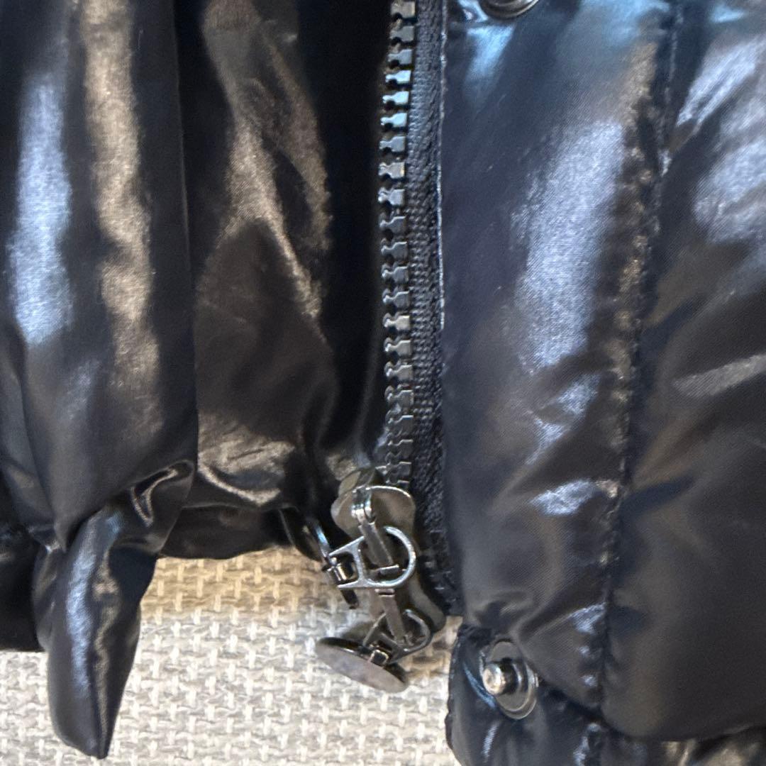 MONCLER ストライプダウンジャケット