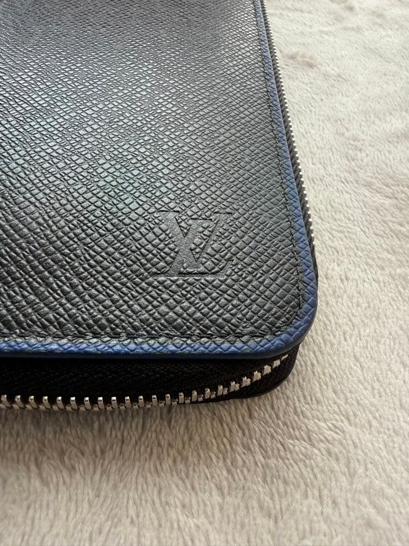ルイヴィトンM30569 タイガ ジッピーウォレットヴェルティカル 長財布