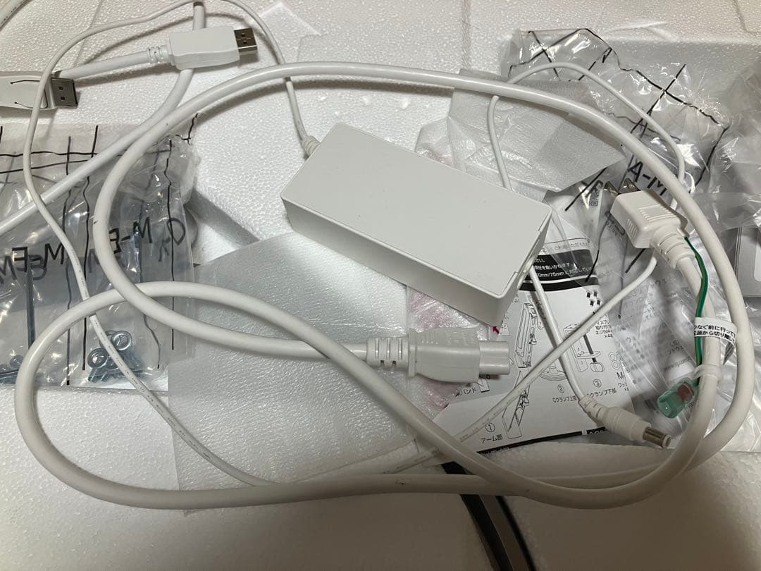 LG 27インチ4Kモニタ27UP600-W