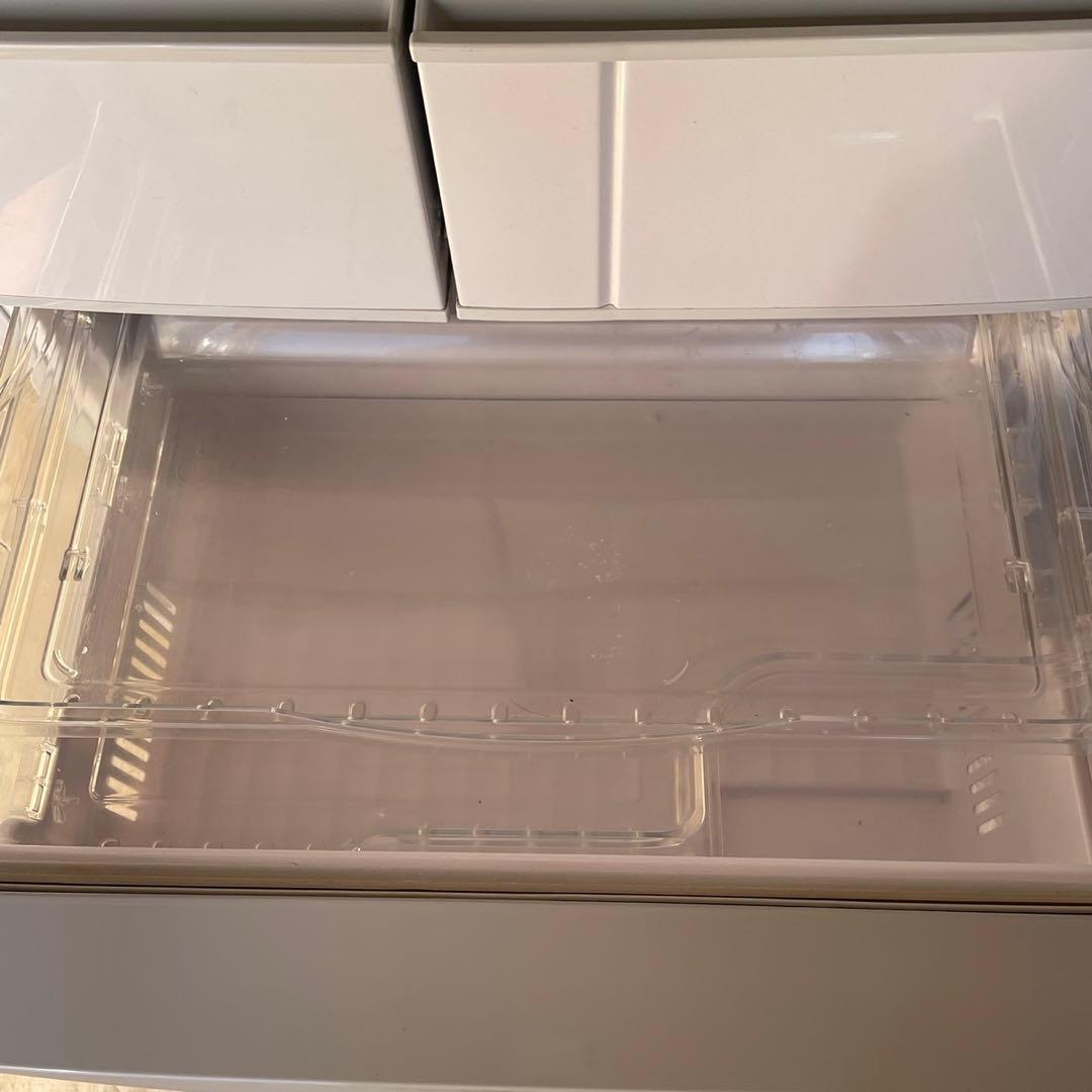 送料設置無料　訳あり大特価品　6ドア冷蔵庫　真空チルド　自動製氷機付