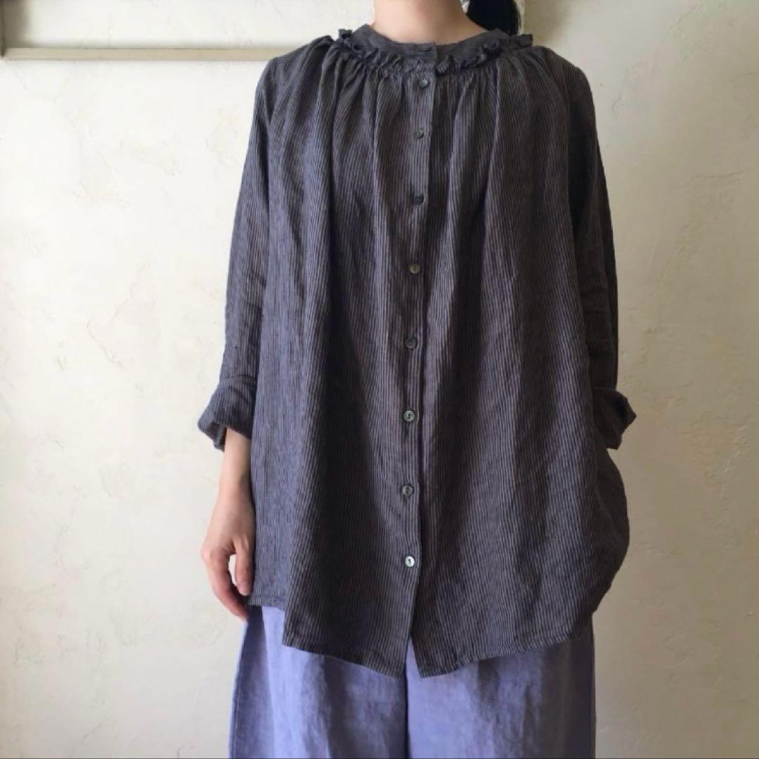 ネストローブ　リネンストライプボトルギャザーブラウス