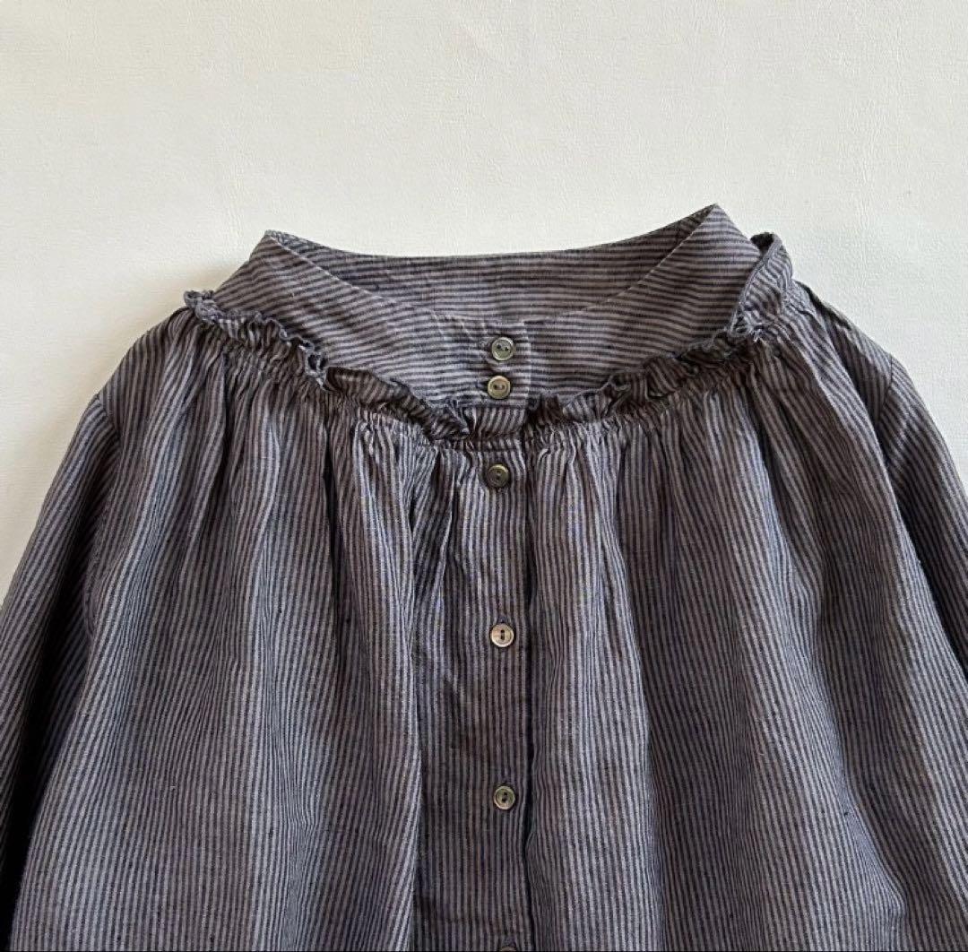 ネストローブ　リネンストライプボトルギャザーブラウス