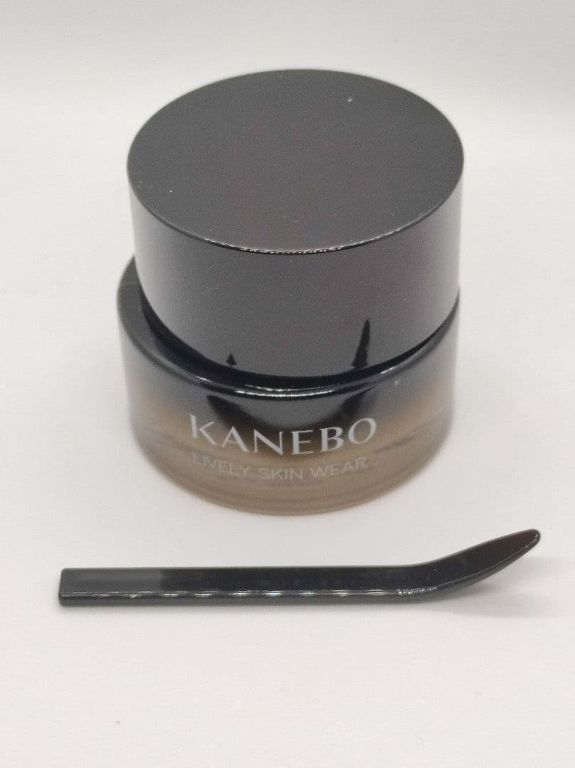 カネボウ　ライブリースキンウェアⅡ 220