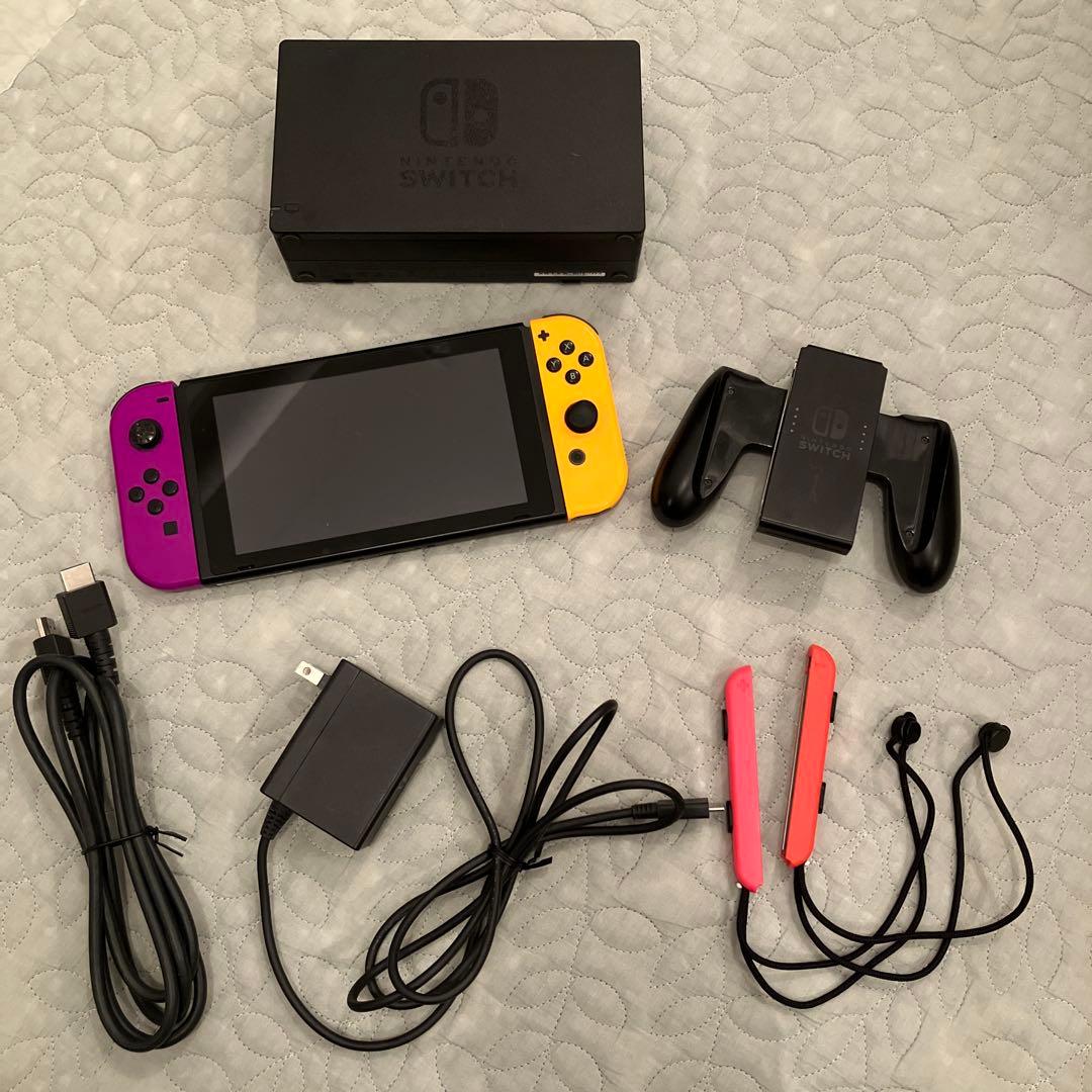 Nintendo Switch 本体 紫/黄色 Joy-Conストラップ付き