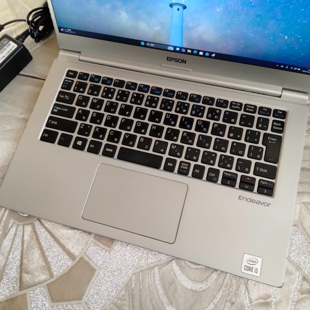 EPSON 14インチ 10世代 i5 256G 8G 1920x1080