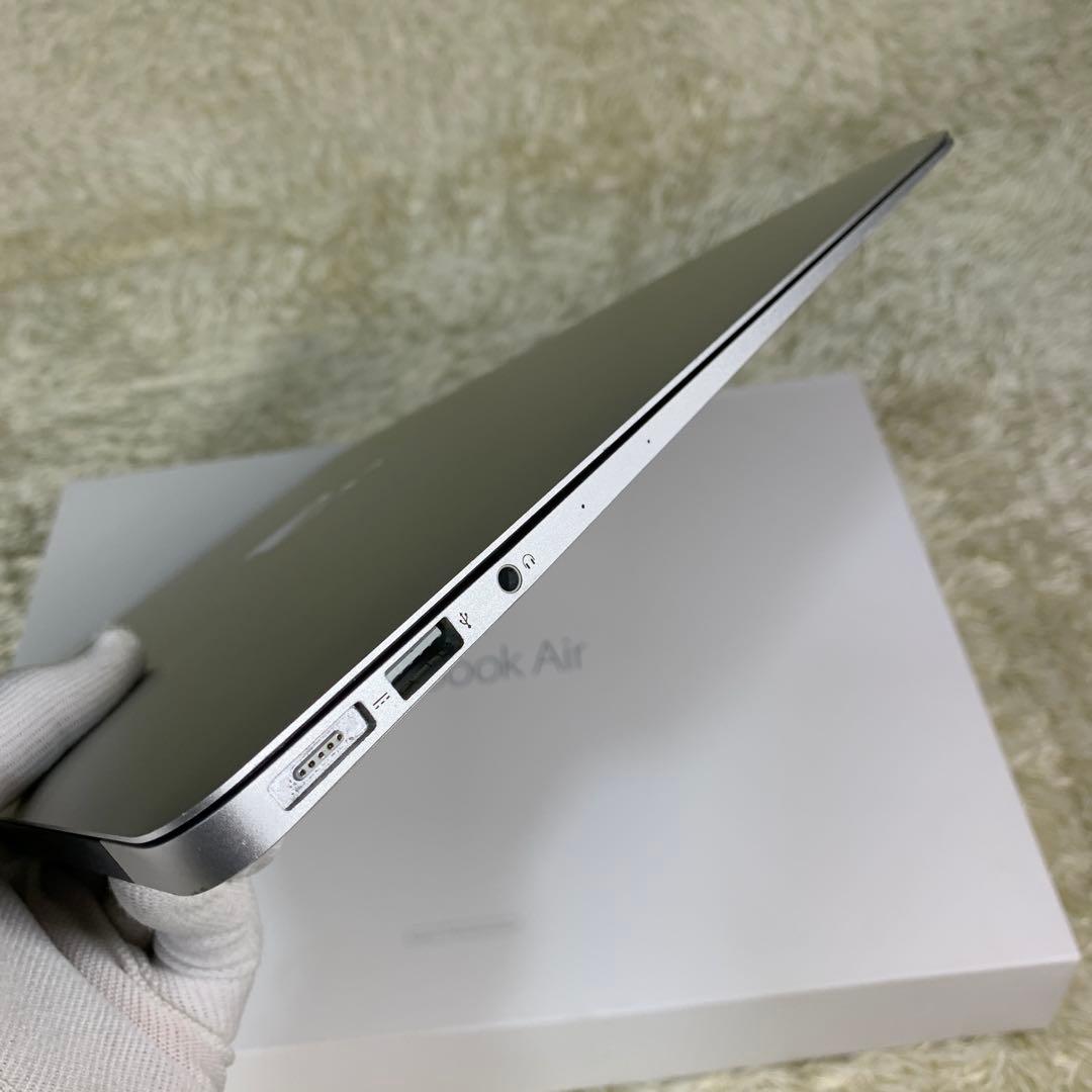 MacBook本体 Apple MacBook Air 13-inch 2015 A1466 i5